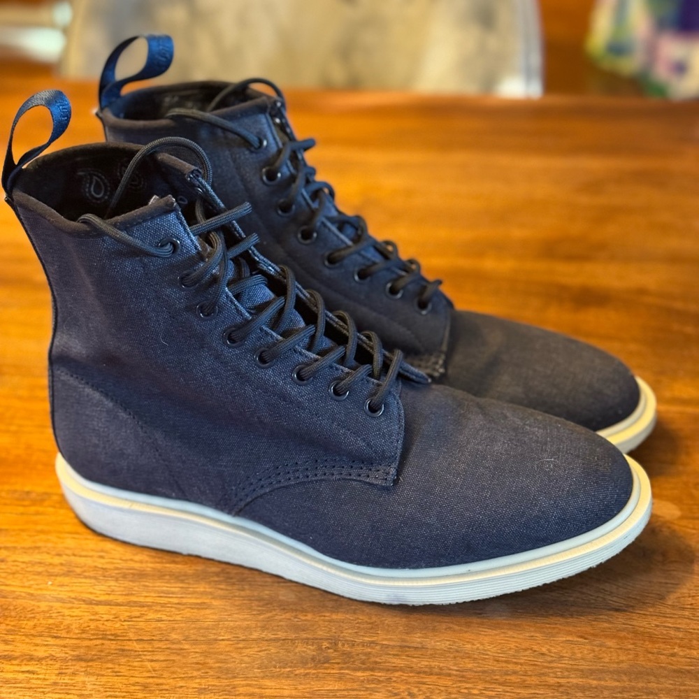 Dr. Martens Blue Men's Boots - Picture 2 of 10
